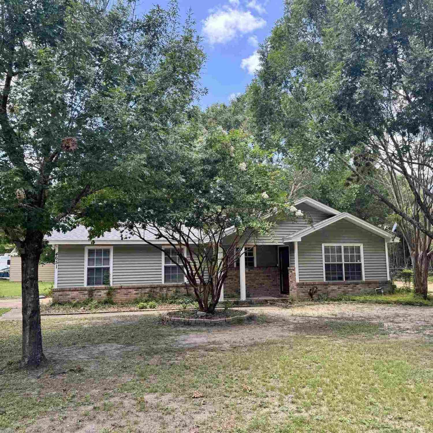 Homes For Rent - 4651 W Bushnell Rd<br/> Santa Rosa County, Milton, FL 32583