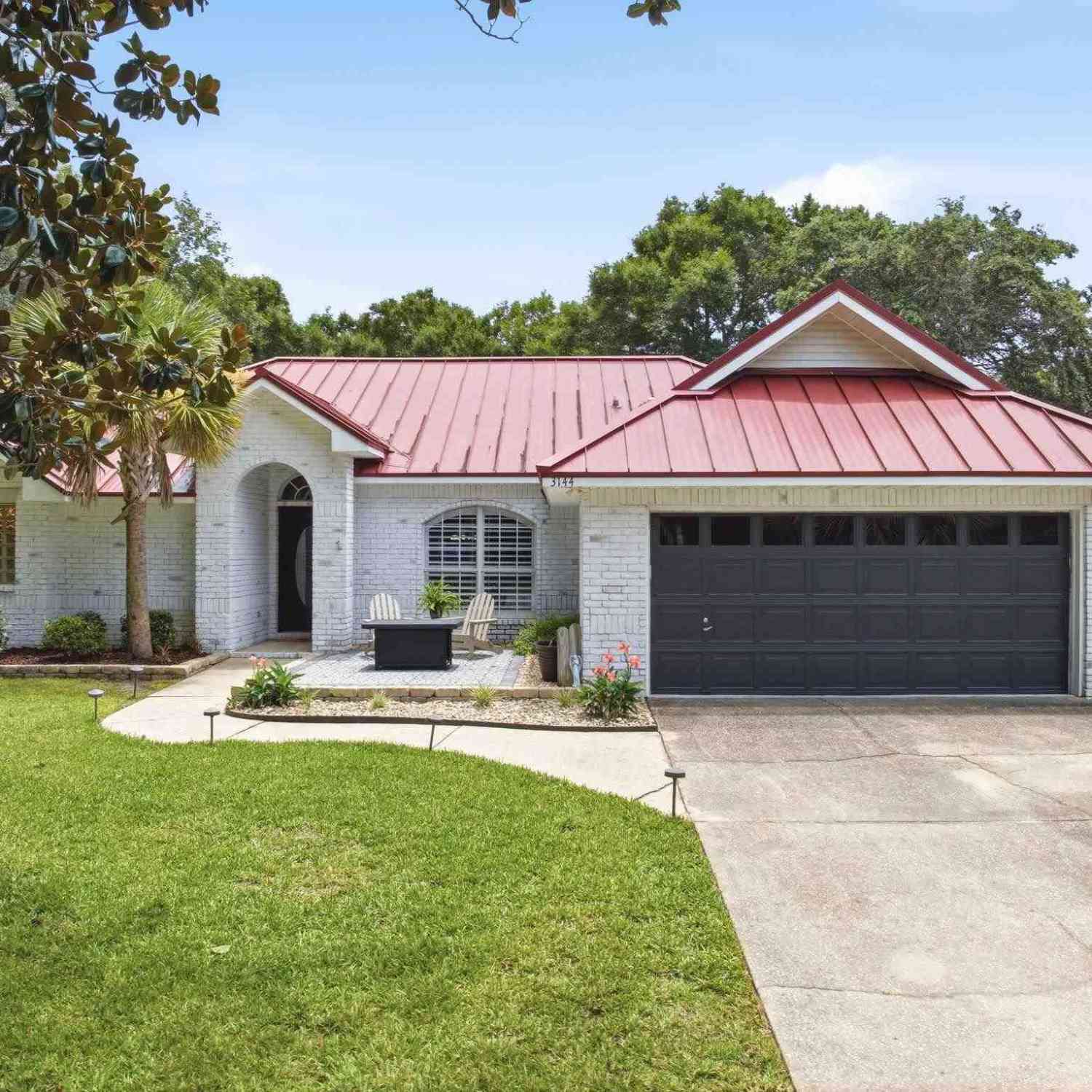 Homes For Sale - 3144 Calle De Cortez<br/> Navarre, FL 32566