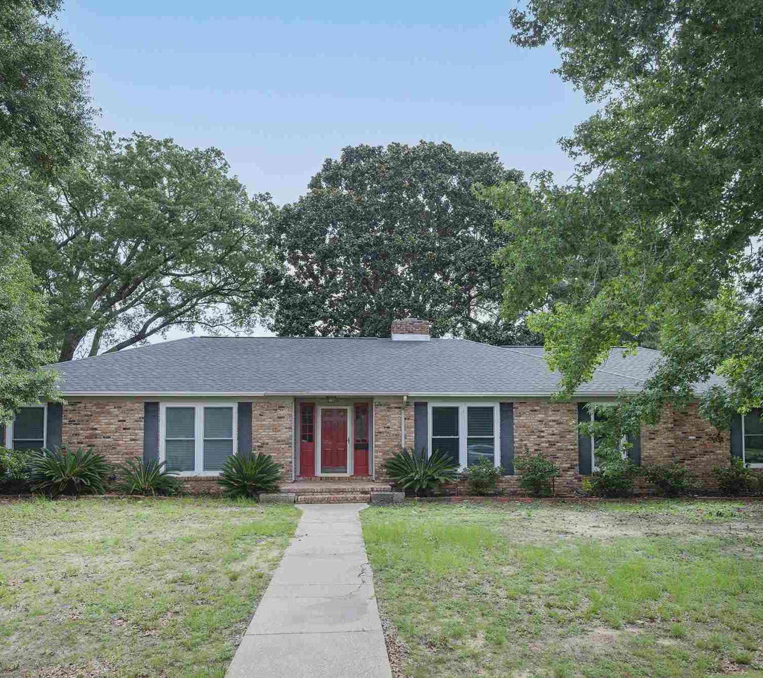 Homes For Sale - 3940 Aiken Rd<br/> Pensacola, FL 32503