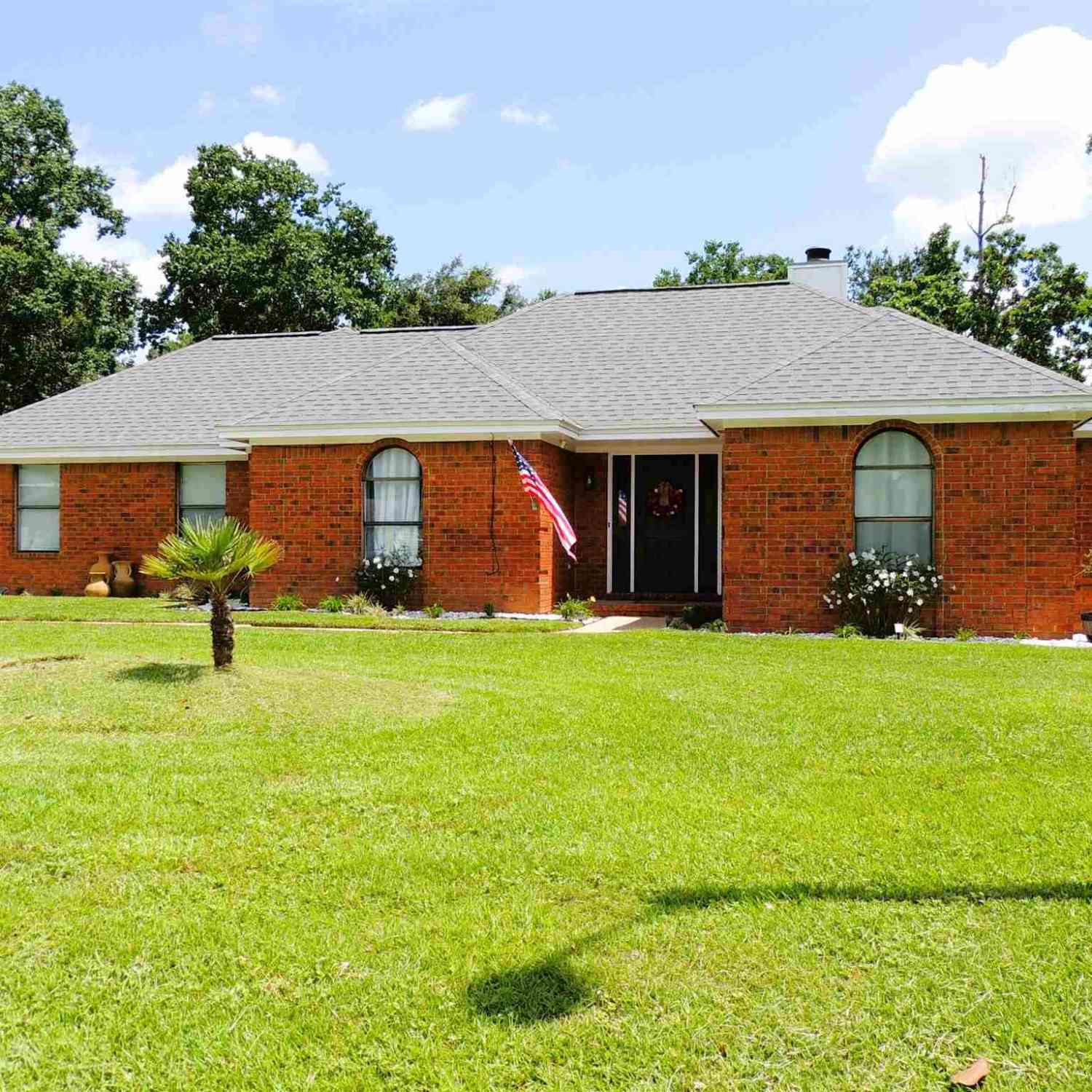 Homes For Sale - 2794 Chickering Rd<br/> Pensacola, FL 32514