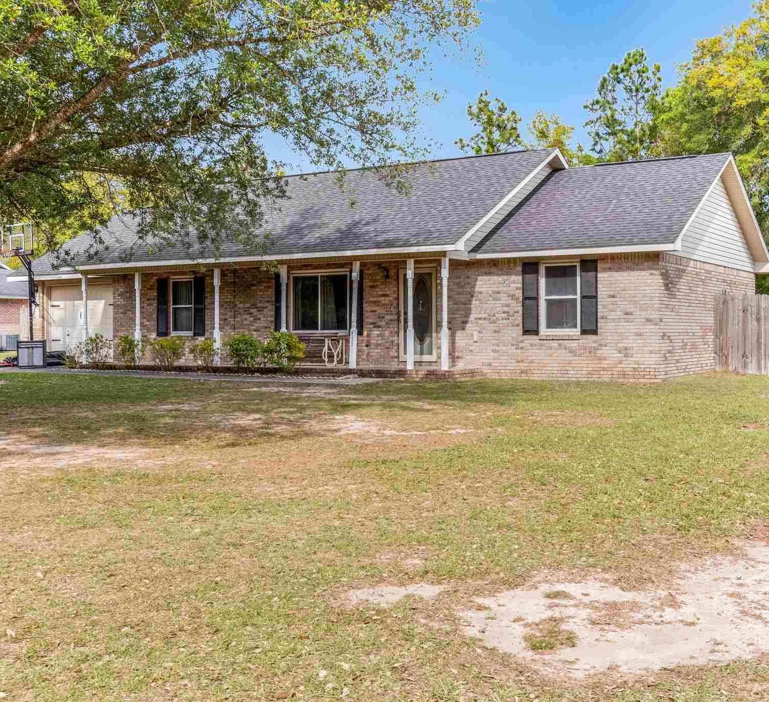 Homes For Sale - 6332 Jason Dr<br/> Milton, FL 32570