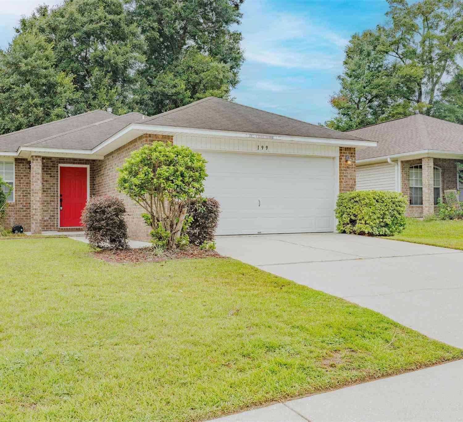 Homes For Sale - 199 Creekview Dr<br/> Pensacola, FL 32503