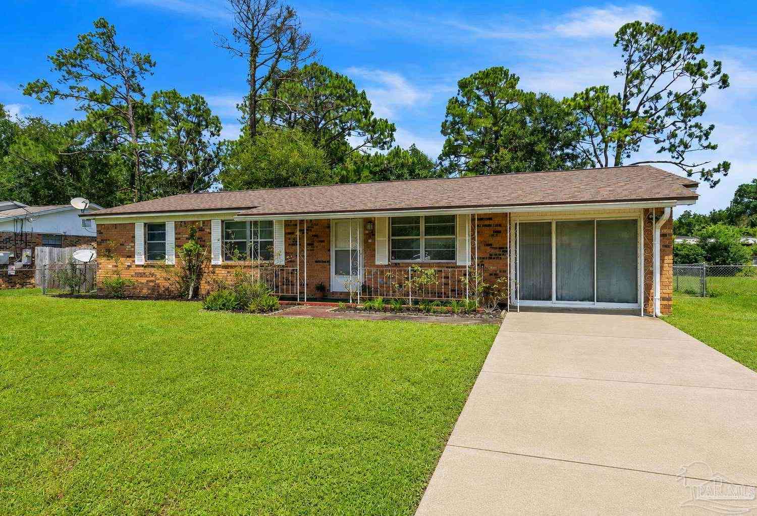 Homes For Sale - 910 Bartow Ave<br/> Pensacola, FL 32507