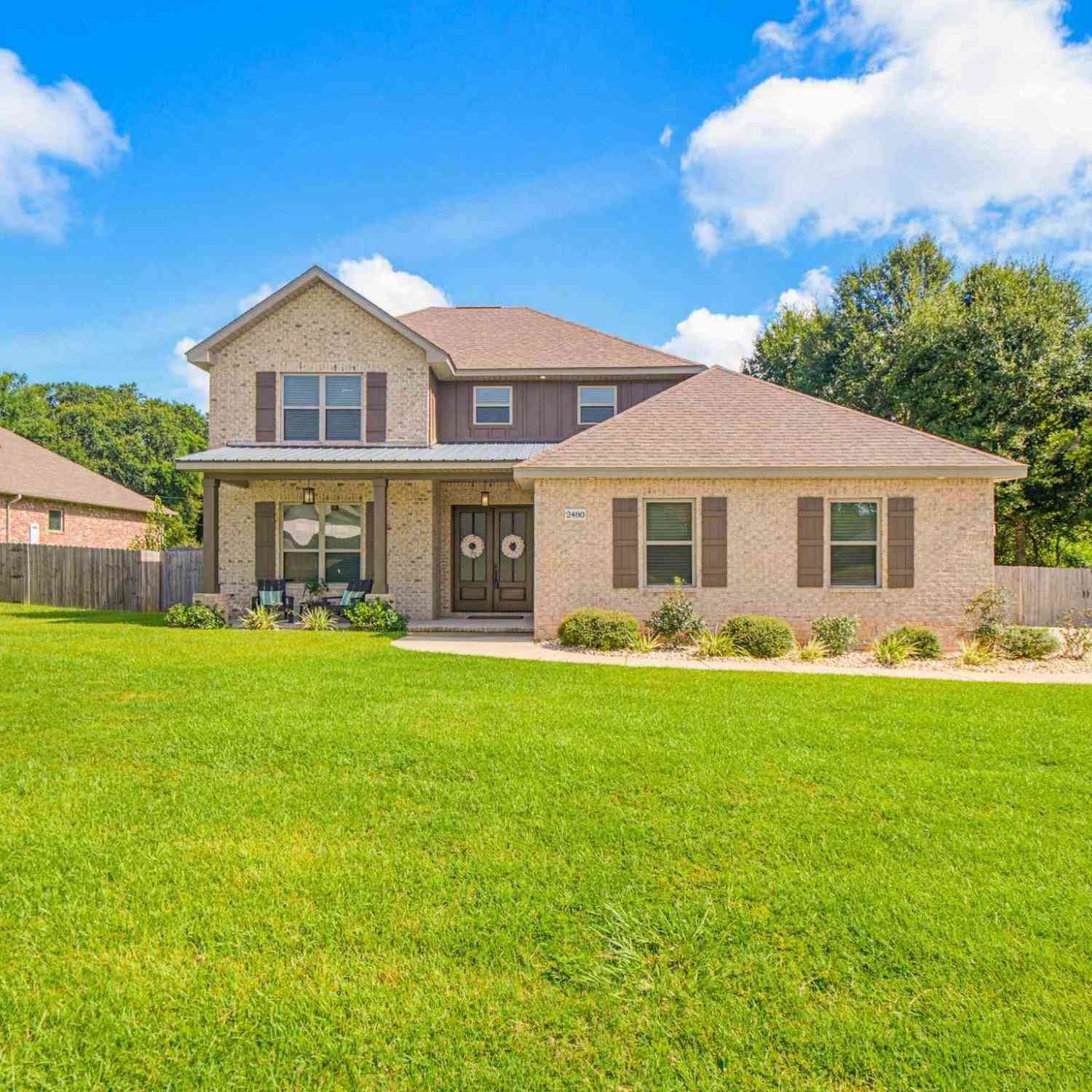 Homes For Sale - 2480 Carthage Ct<br/> Cantonment, FL 32533