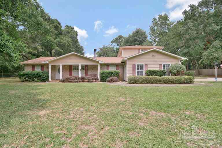 Homes For Sale - 6242 Foxglove Rd<br/> Milton, FL 32570