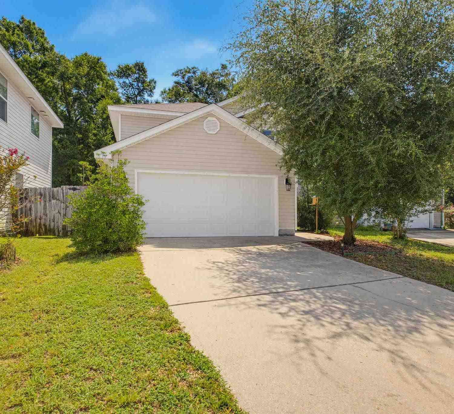 Homes For Sale - 5844 Magnolia Bend Blvd<br/> Santa Rosa County, Milton, FL 32570