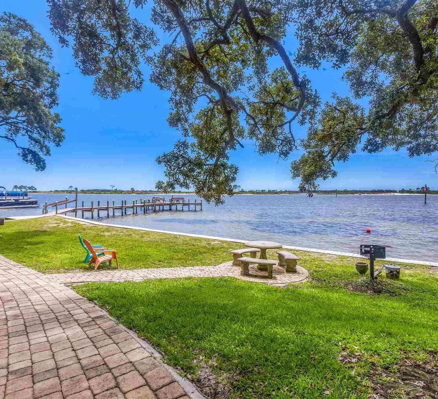Condo For Rent - 209 W Miracle Strip Pkwy #H302<br/> Okaloosa County, Mary Esther, FL 32569