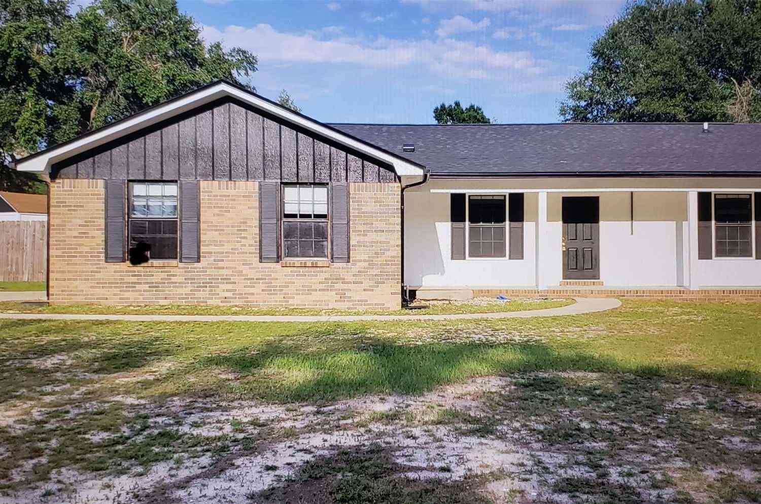 Homes For Sale - 4200 Sablan Ln<br/> Santa Rosa County, Milton, FL 32583