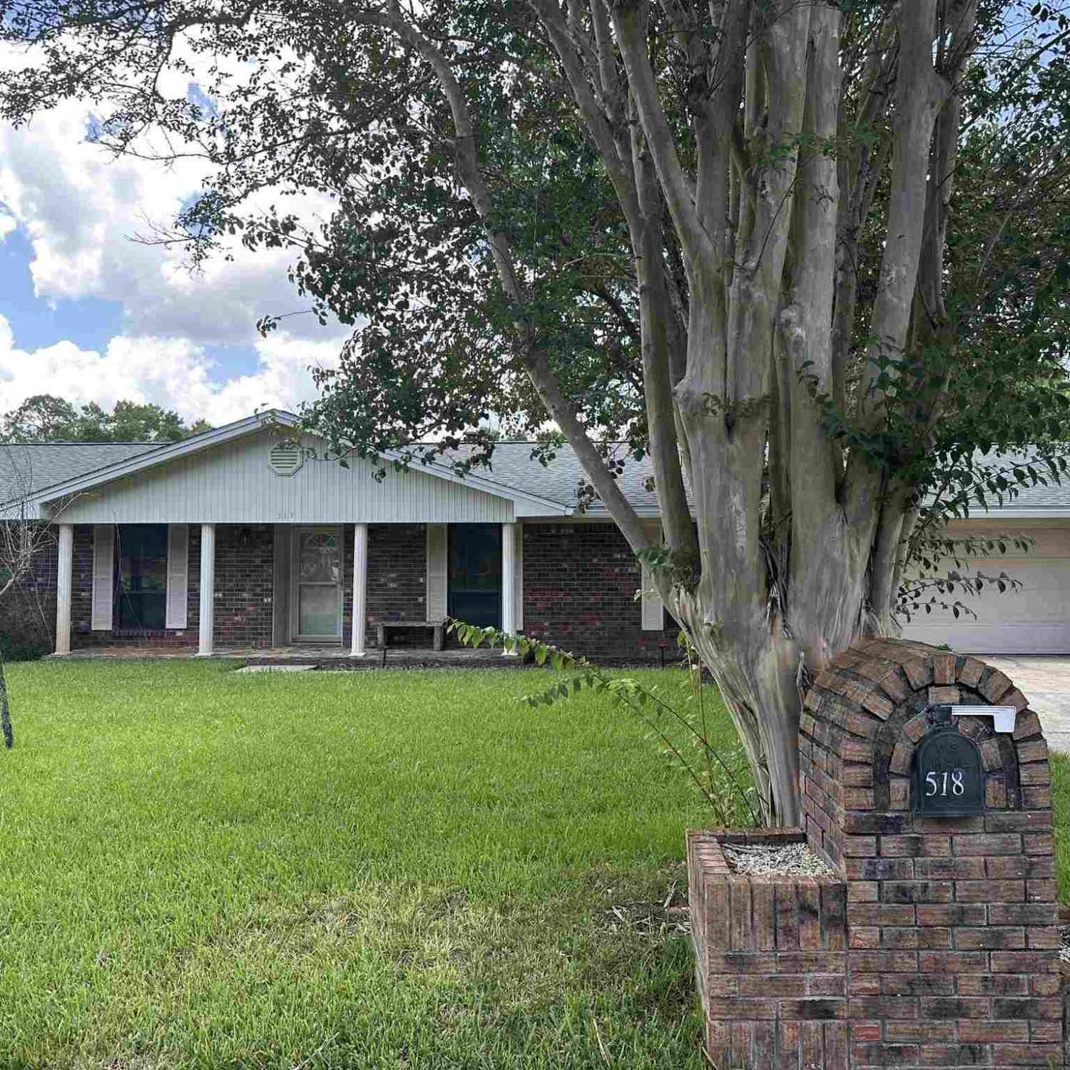 Homes For Rent - 518 Chanterelle Ct<br/> Pensacola, FL 32506