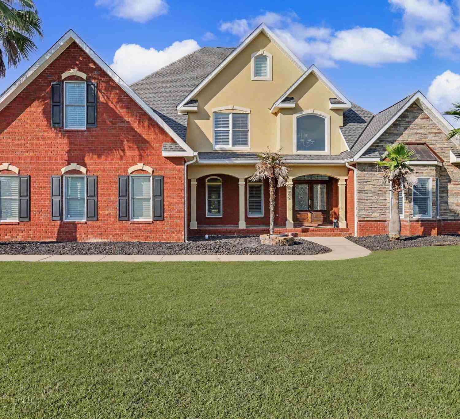 Homes For Sale - 3396 Indian Hills Dr<br/> Pace, FL 32571