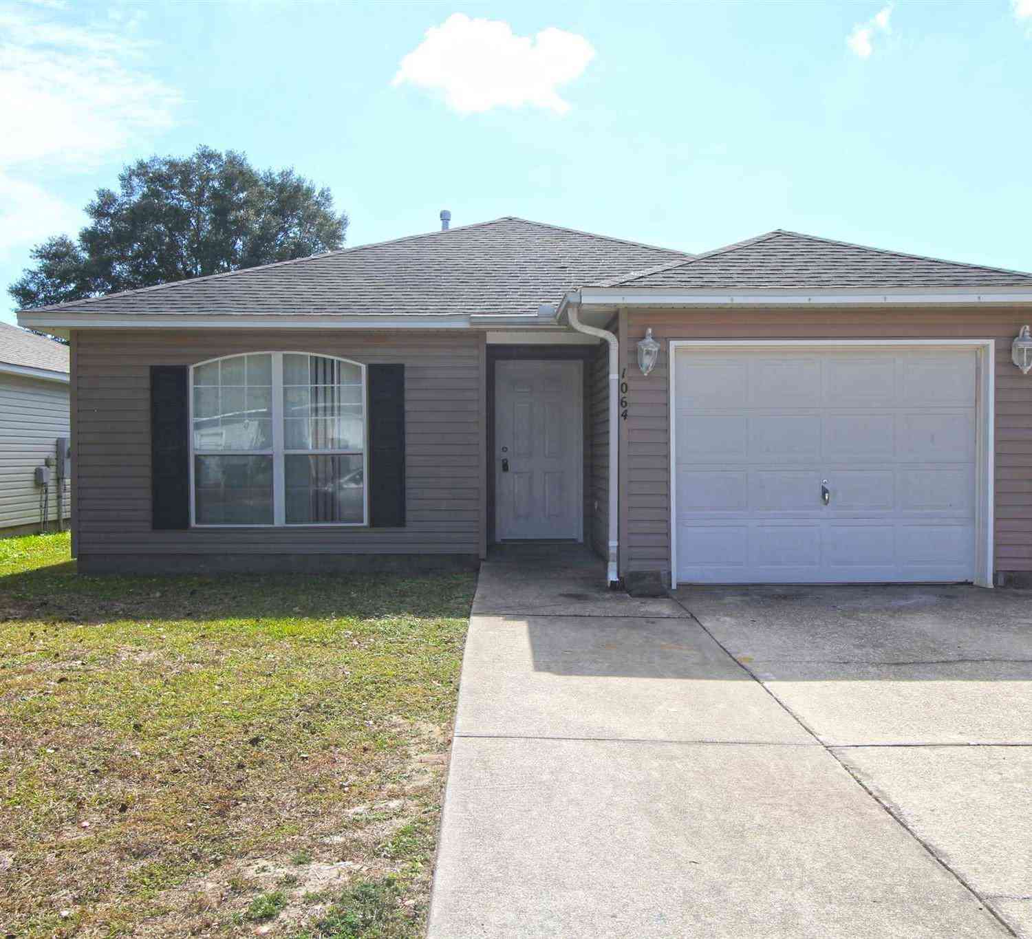 Homes For Rent - 1064 Antigua Cir<br/> Pensacola, FL 32506