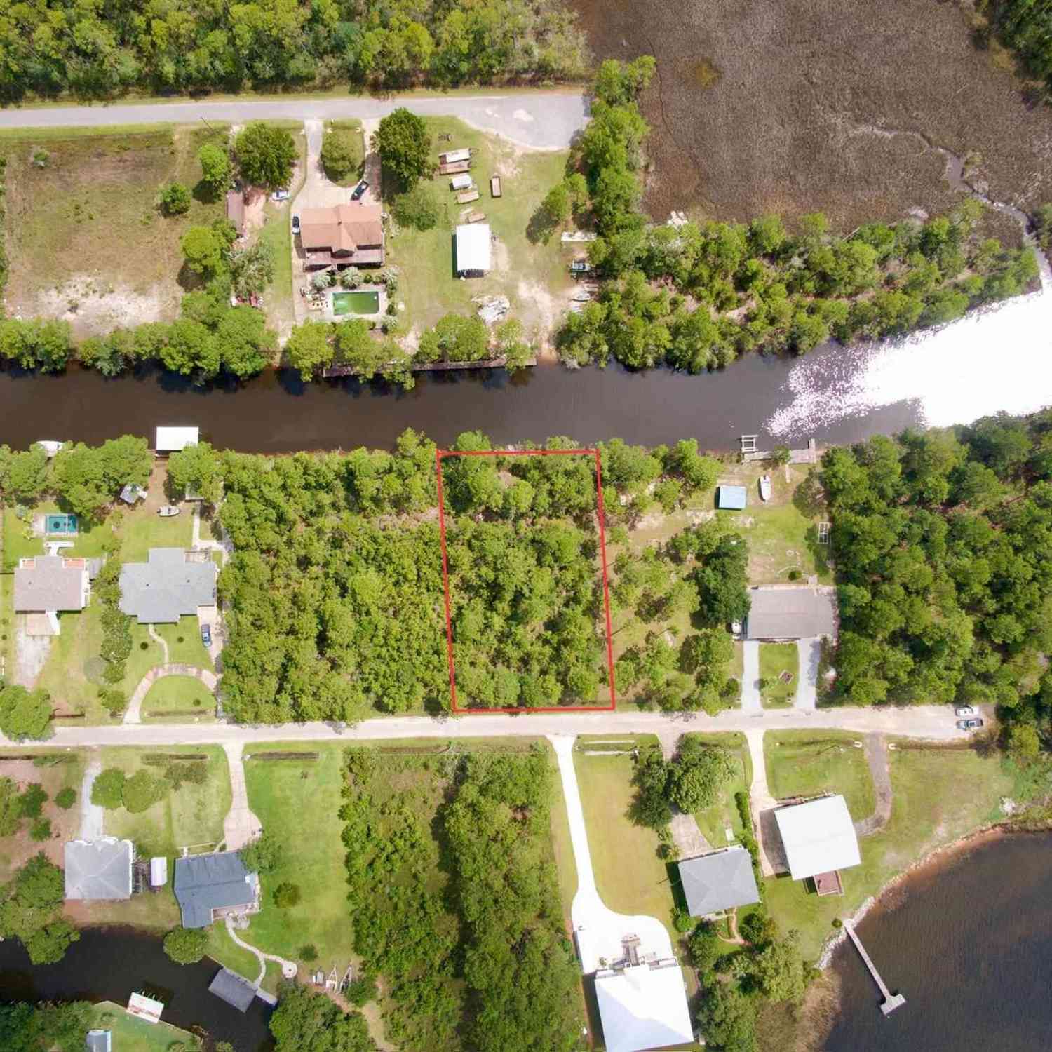 Vacant Land For Sale - 8025 Virginia Ln<br/> Santa Rosa County, Milton, FL 32583