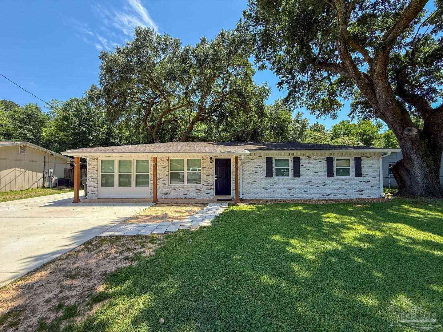 Homes For Rent - 1501 Croquet Dr<br/> Cantonment, FL 32533