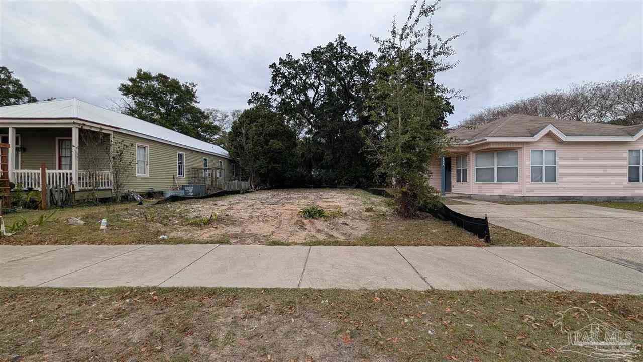 Vacant Land For Sale - 108 E Belmont St<br/> Pensacola, FL 32501