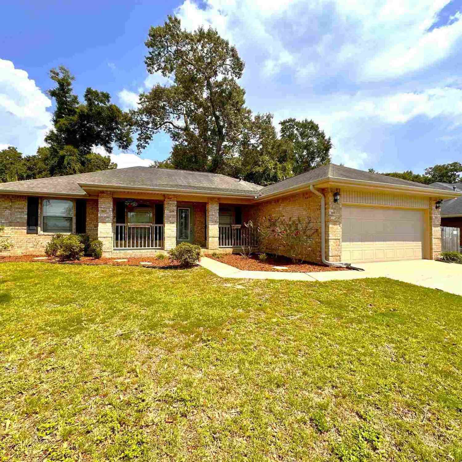 Homes For Rent - 4700 Belvedere Cir<br/> Pace, FL 32571