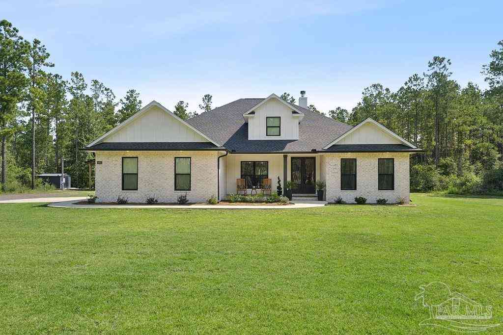 Homes For Sale - 8992 Sage Forest Ln<br/> Pace, FL 32571