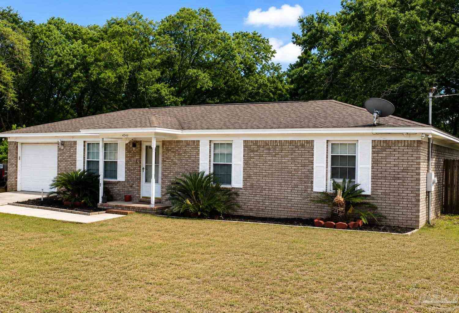 Homes For Sale - 4487 Nora Ave<br/> Pace, FL 32571