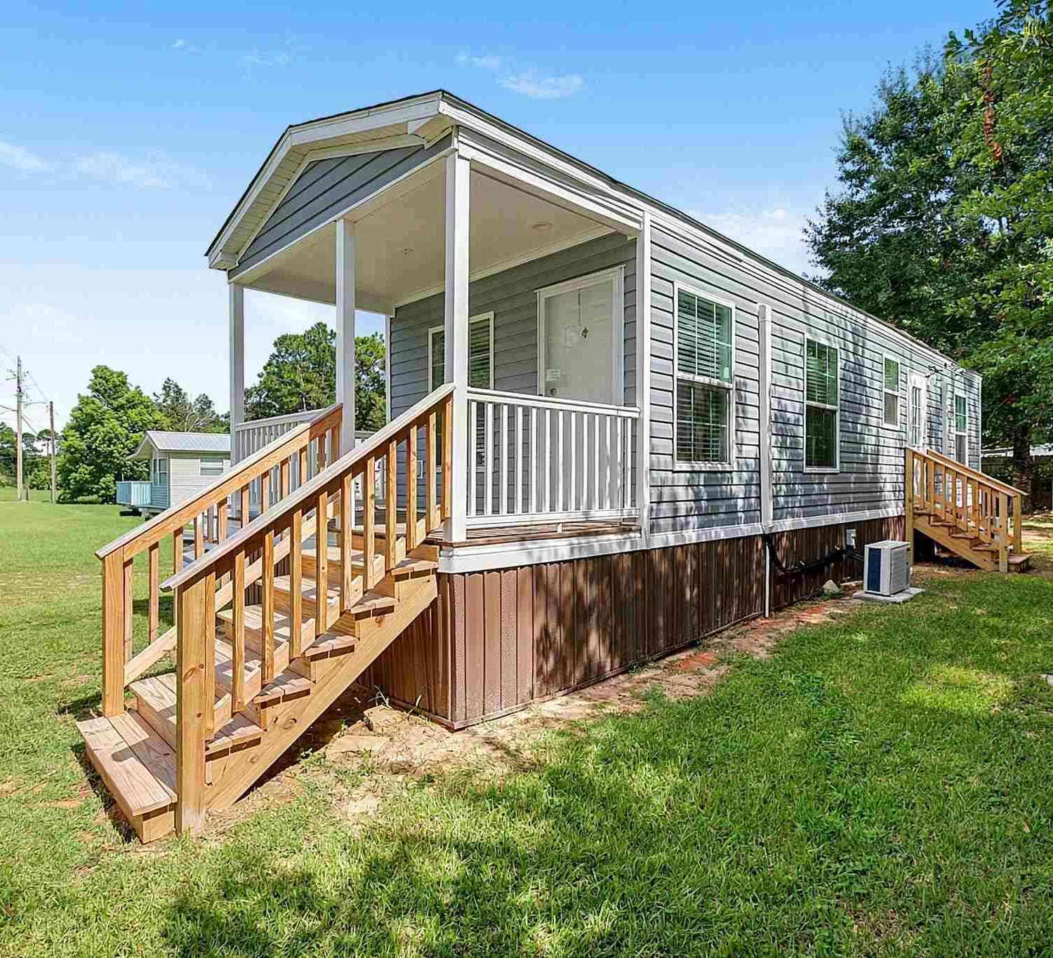Homes For Sale - 30 Buena Vista Dr<br/> Lillian, AL 36549