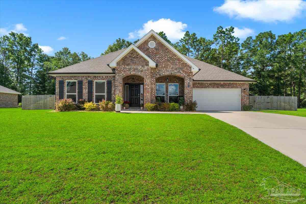 Homes For Sale - 6474 Cedar Key Dr<br/> Milton, FL 32570