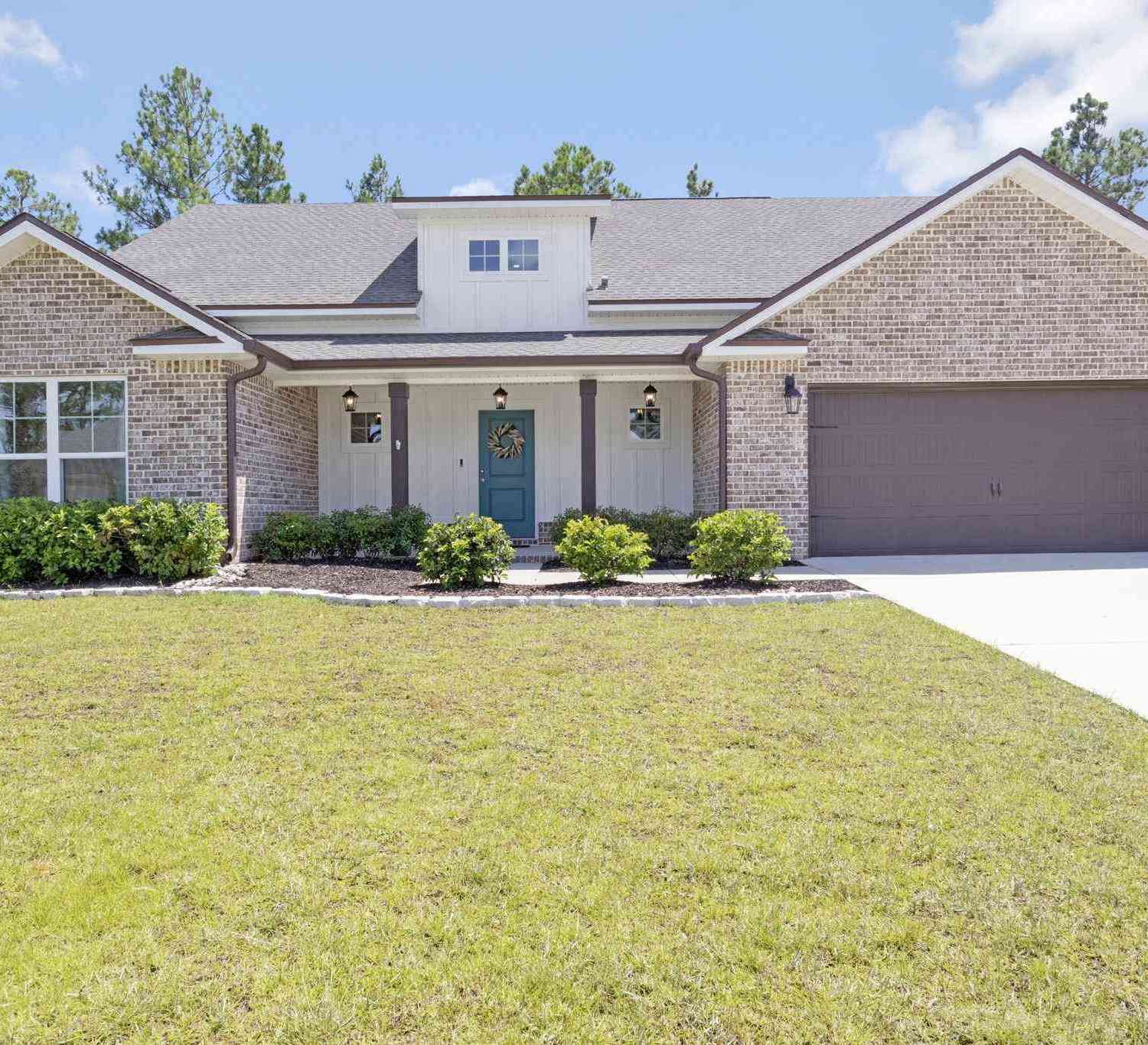 Homes For Sale - 4036 Foggy Bottom Dr<br/> Milton, FL 32583