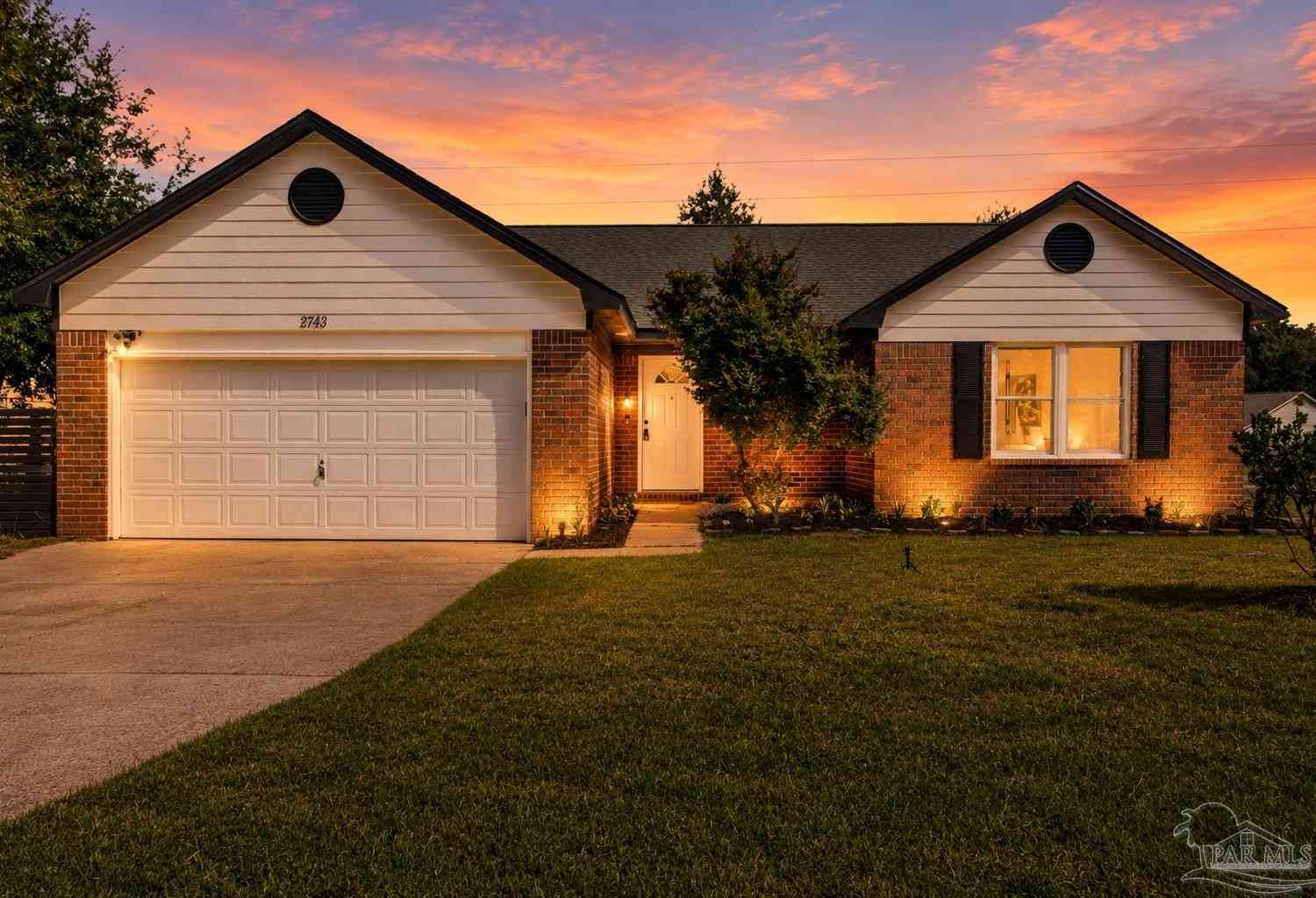 Homes For Sale - 2743 Summertree Ln<br/> Santa Rosa County, Gulf Breeze, FL 32563