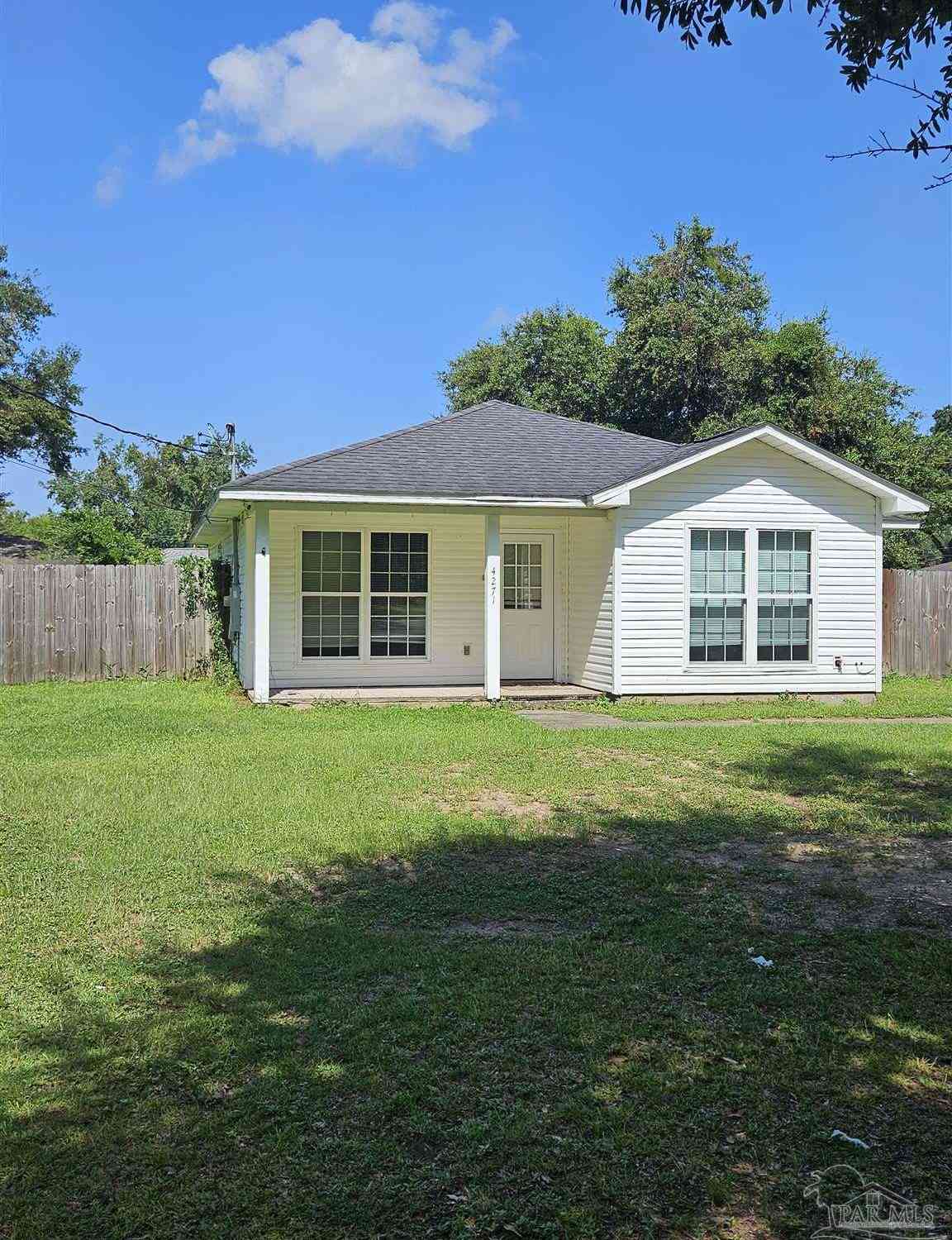 Homes For Sale - 4271 Magnolia Oak St<br/> Pace, FL 32571