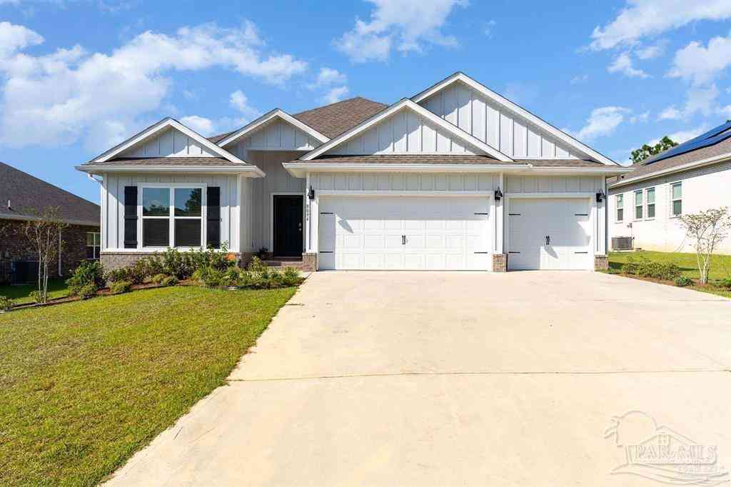 Homes For Sale - 8094 Majestic Cypress Dr<br/> Milton, FL 32583