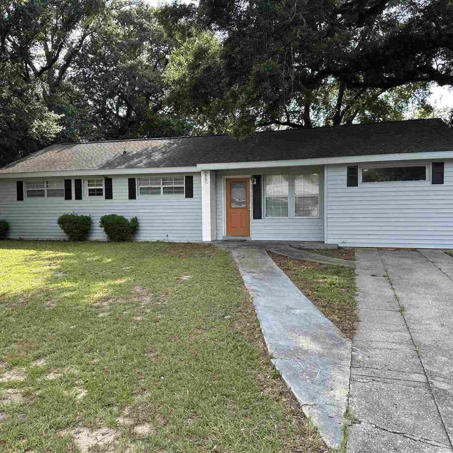 Homes For Sale - 217 Ruby Ave<br/> Pensacola, FL 32505