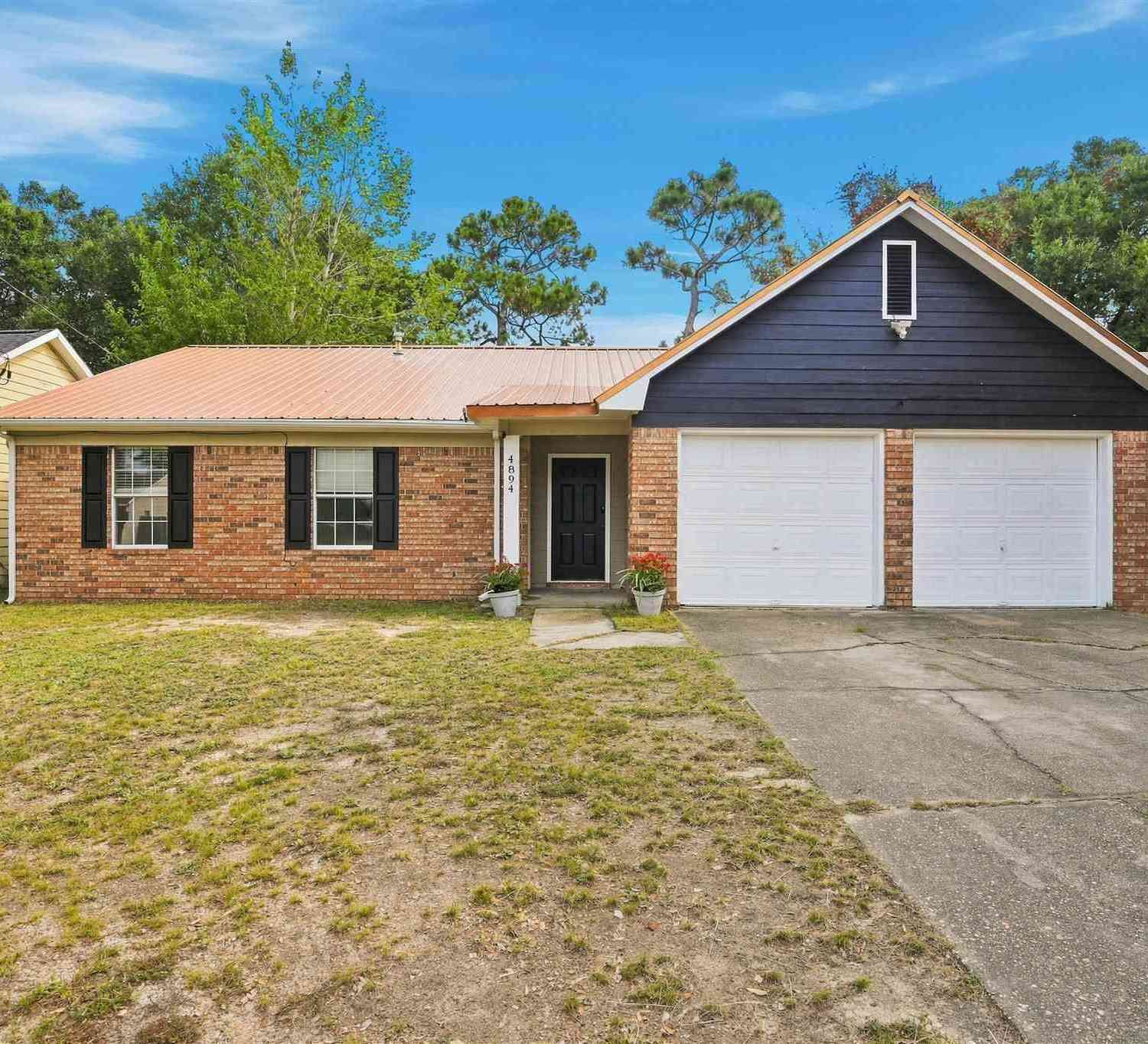 Homes For Sale - 4894 Randee Cir<br/> Pensacola, FL 32526