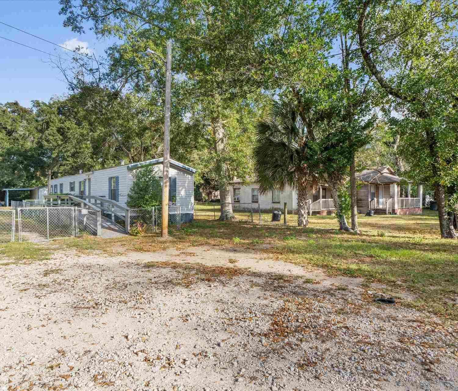 Homes For Rent - 3516 N S St<br/> Pensacola, FL 32505