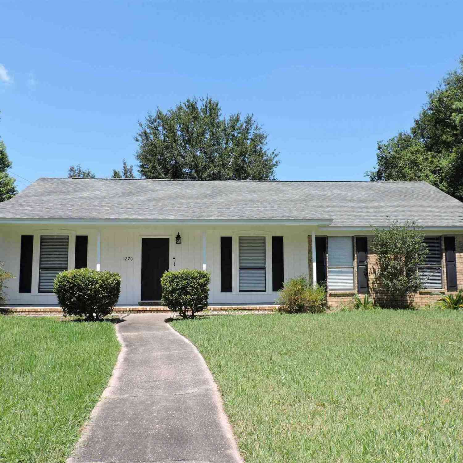 Homes For Rent - 1270 Palisade Rd<br/> Pensacola, FL 32504