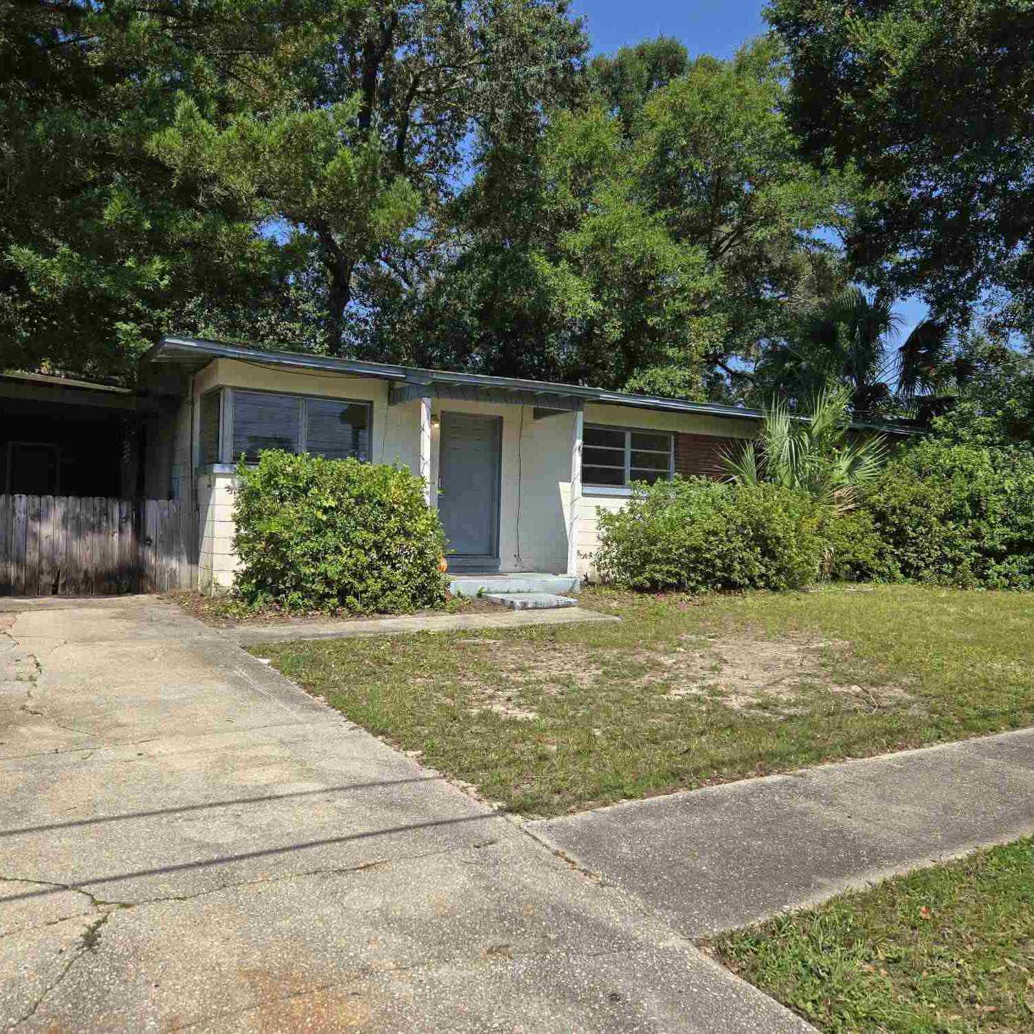 Homes For Sale - 25 Fountain Abbey Dr<br/> Pensacola, FL 32506