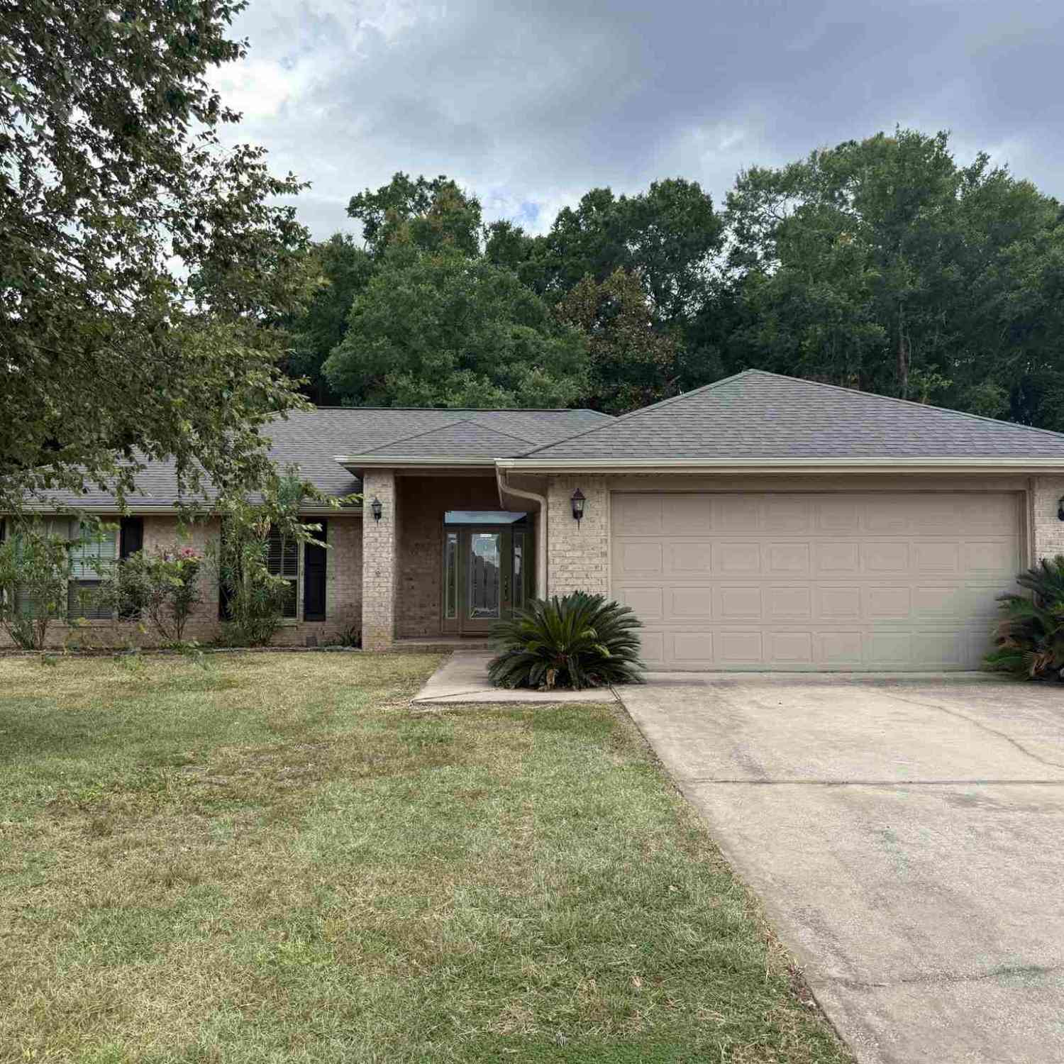 Homes For Rent - 4180 Hazelhurst Dr<br/> Pace, FL 32571