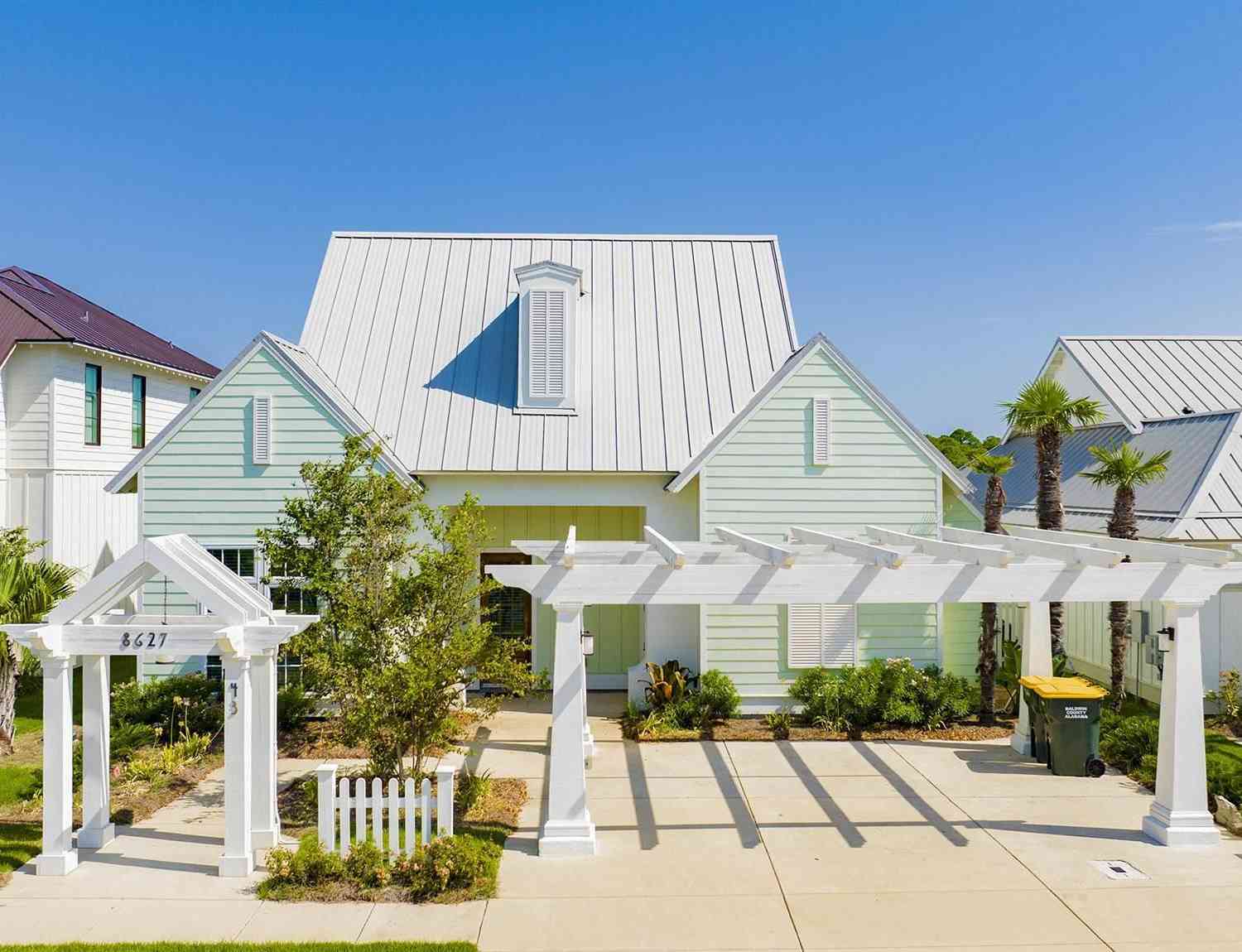 Homes For Sale - 8627 Jamestown Ct<br/> Gulf Shores, AL 36542