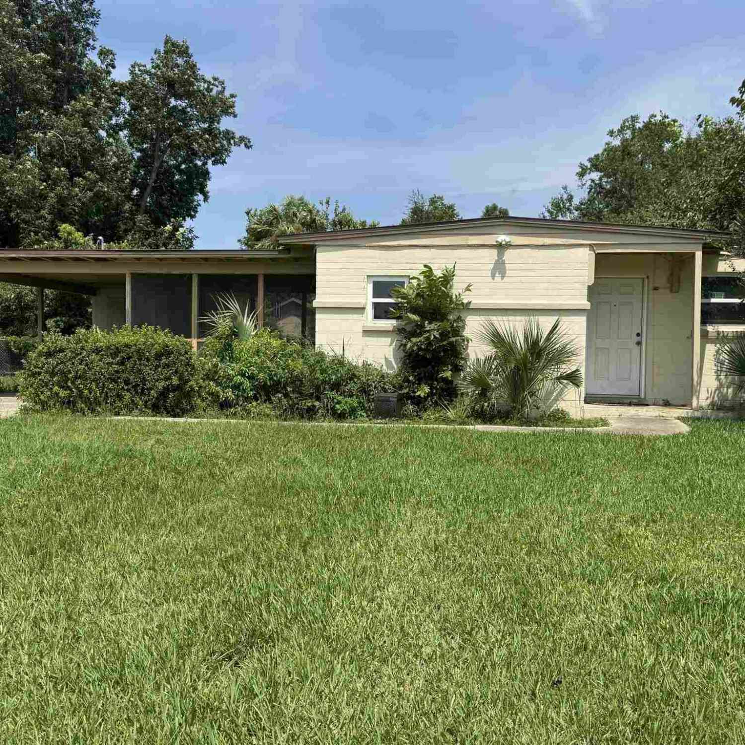 Homes For Sale - 95 S Garfield Dr<br/> Pensacola, FL 32505