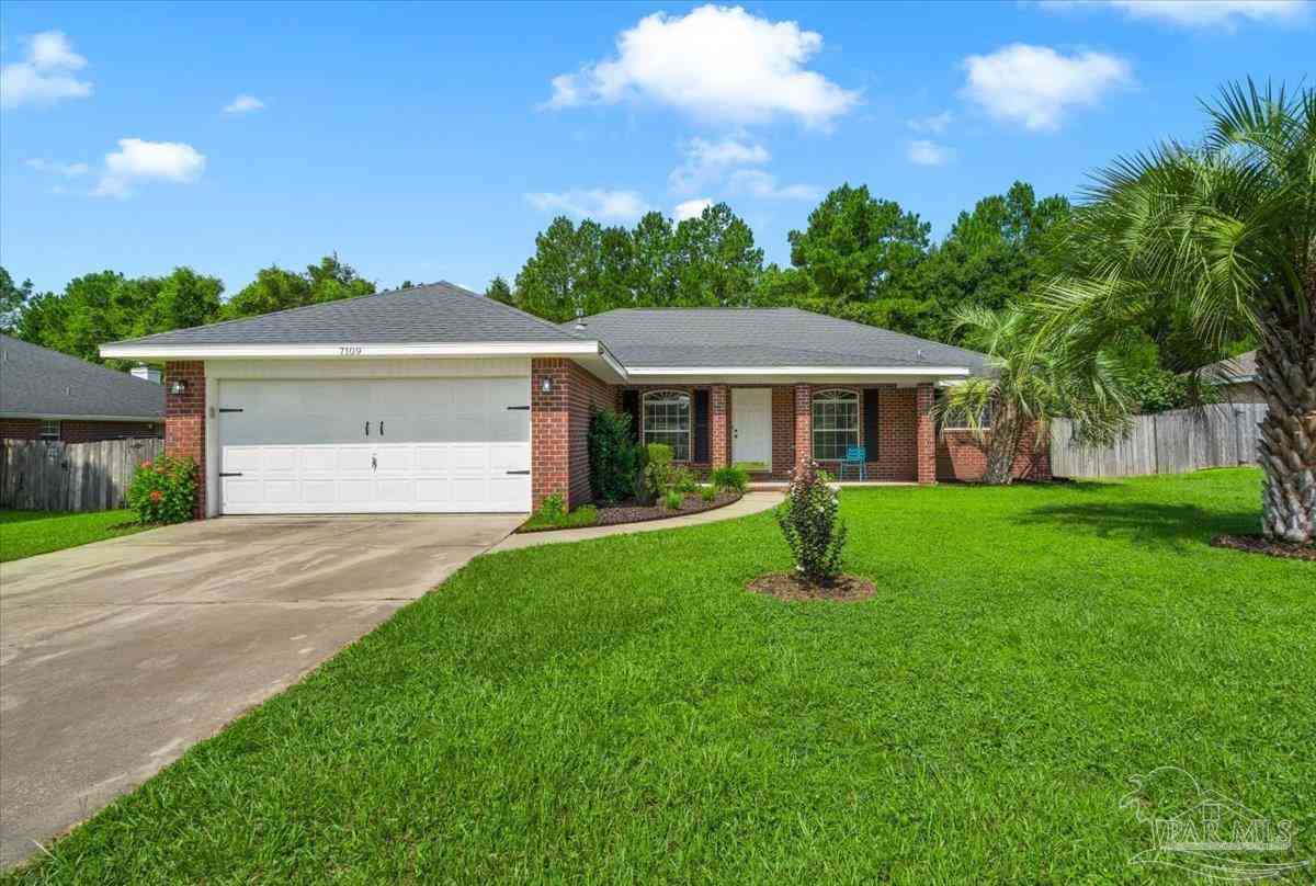 Homes For Sale - 7109 Woodside Rd<br/> Pensacola, FL 32526