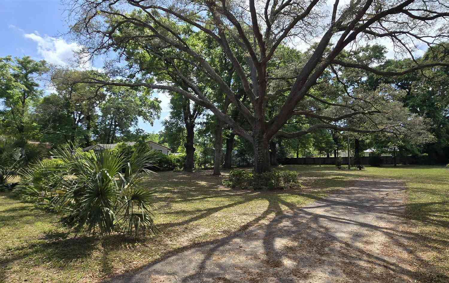 Vacant Land For Sale - 401 N 65th Ave<br/> Pensacola, FL 32506