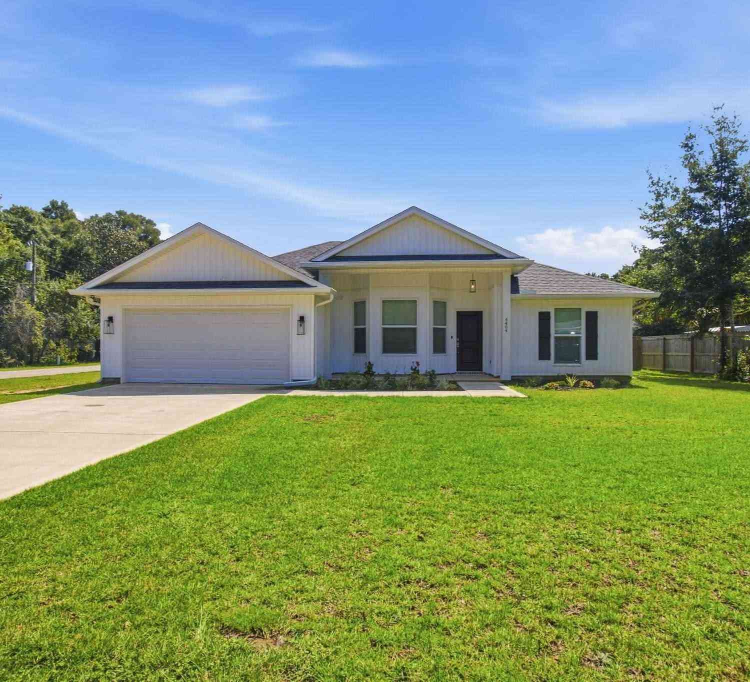Homes For Sale - 4464 Rice Rd<br/> Milton, FL 32583