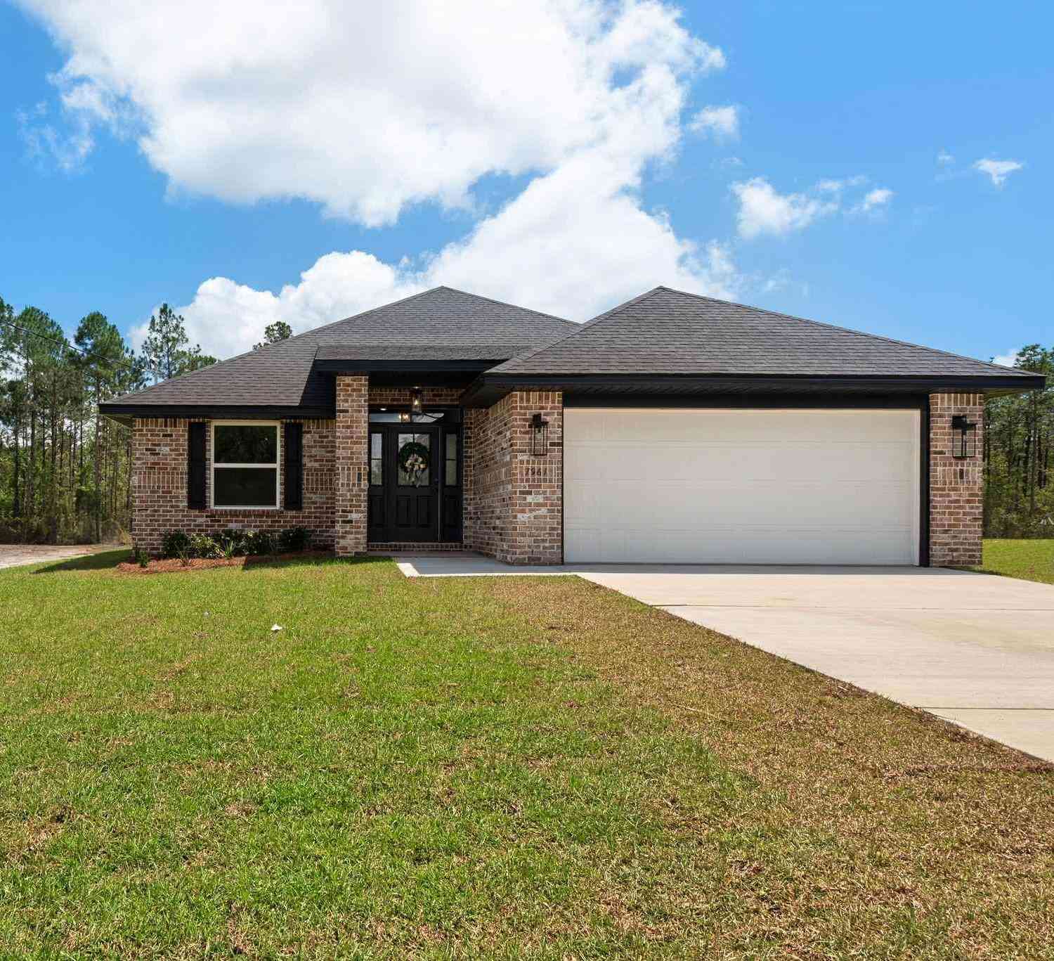 Homes For Sale - 7961 Twin Lake Dr<br/> Milton, FL 32583