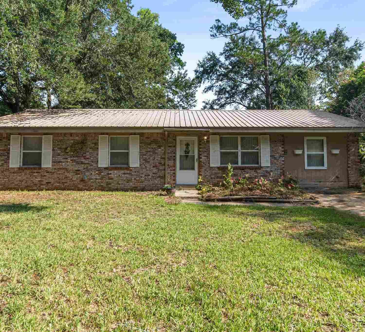 Homes For Sale - 1824 Bradley Ave<br/> Pensacola, FL 32533