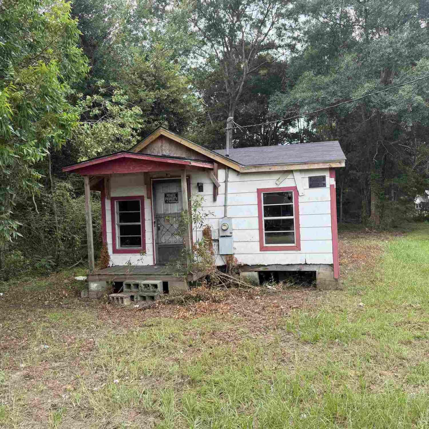 Homes For Sale - 156 4th St<br/> Atmore, AL 36502