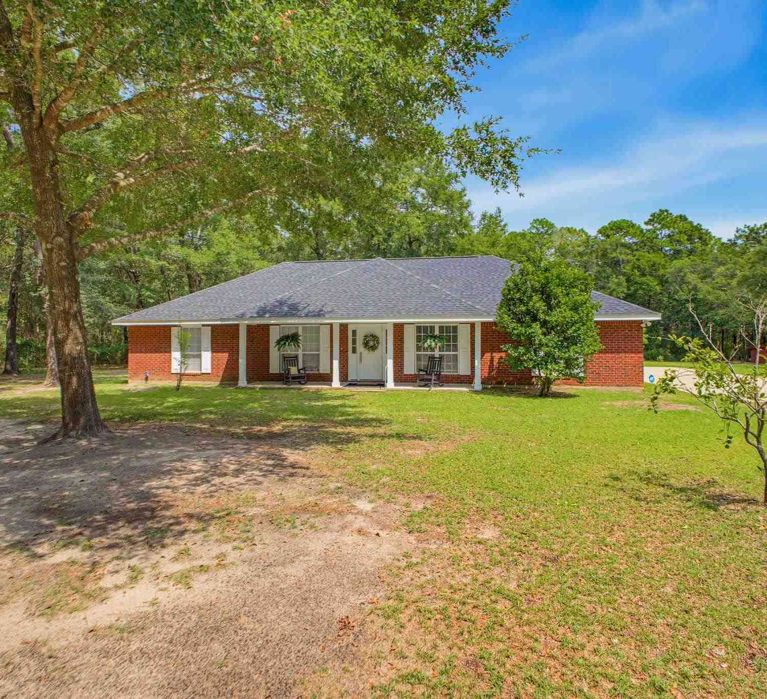 Homes For Sale - 4346 Mcinnis St<br/> Milton, FL 32583