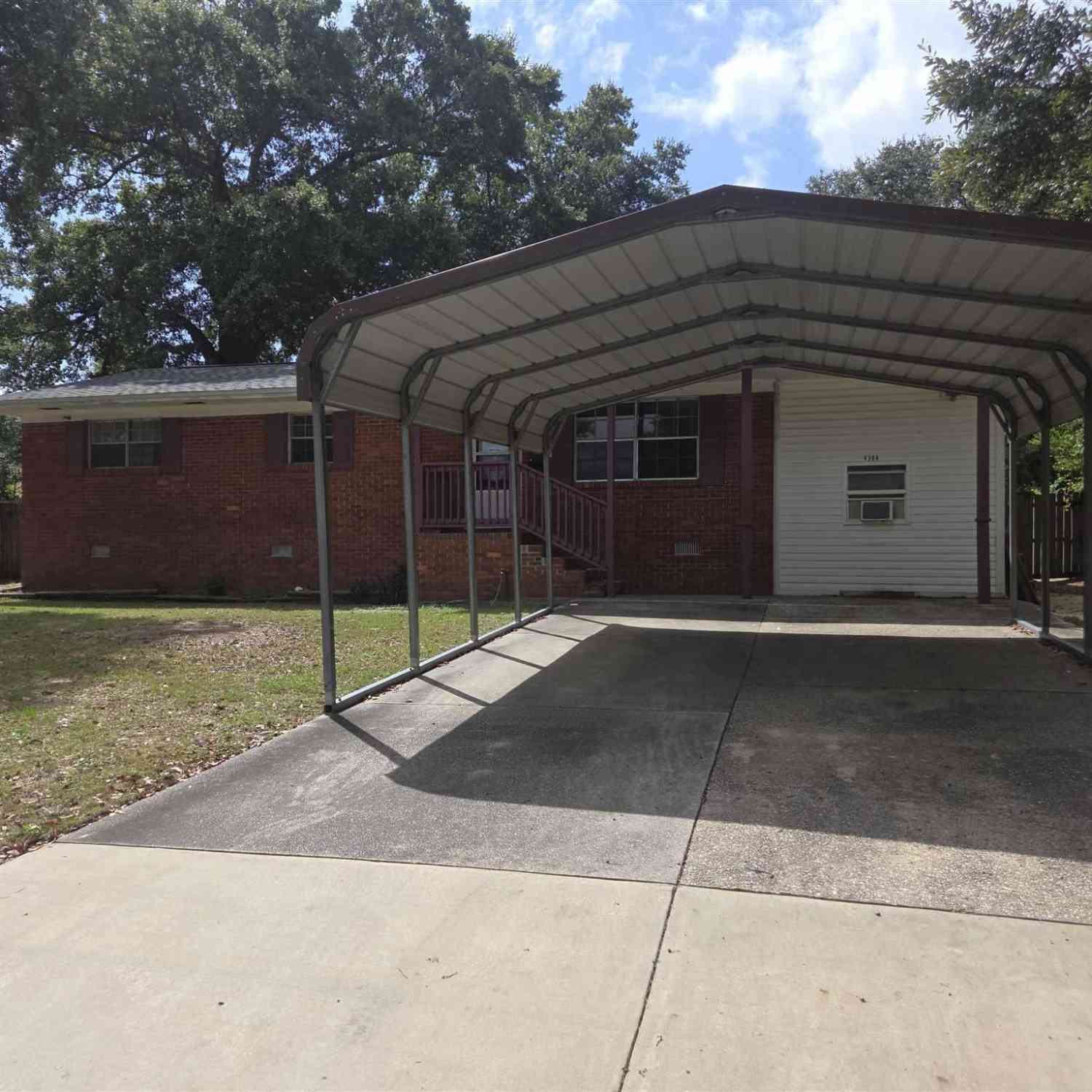 Homes For Sale - 4304 Bishop St<br/> Pensacola, FL 32503