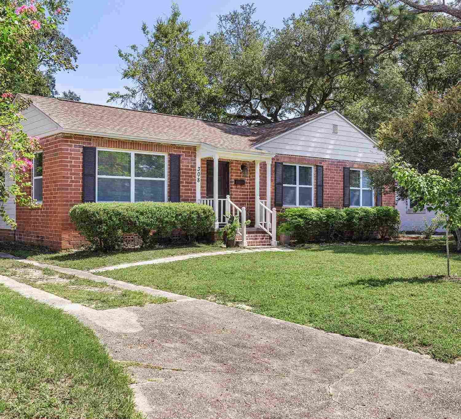 Homes For Sale - 308 Payne Rd<br/> Pensacola, FL 32507
