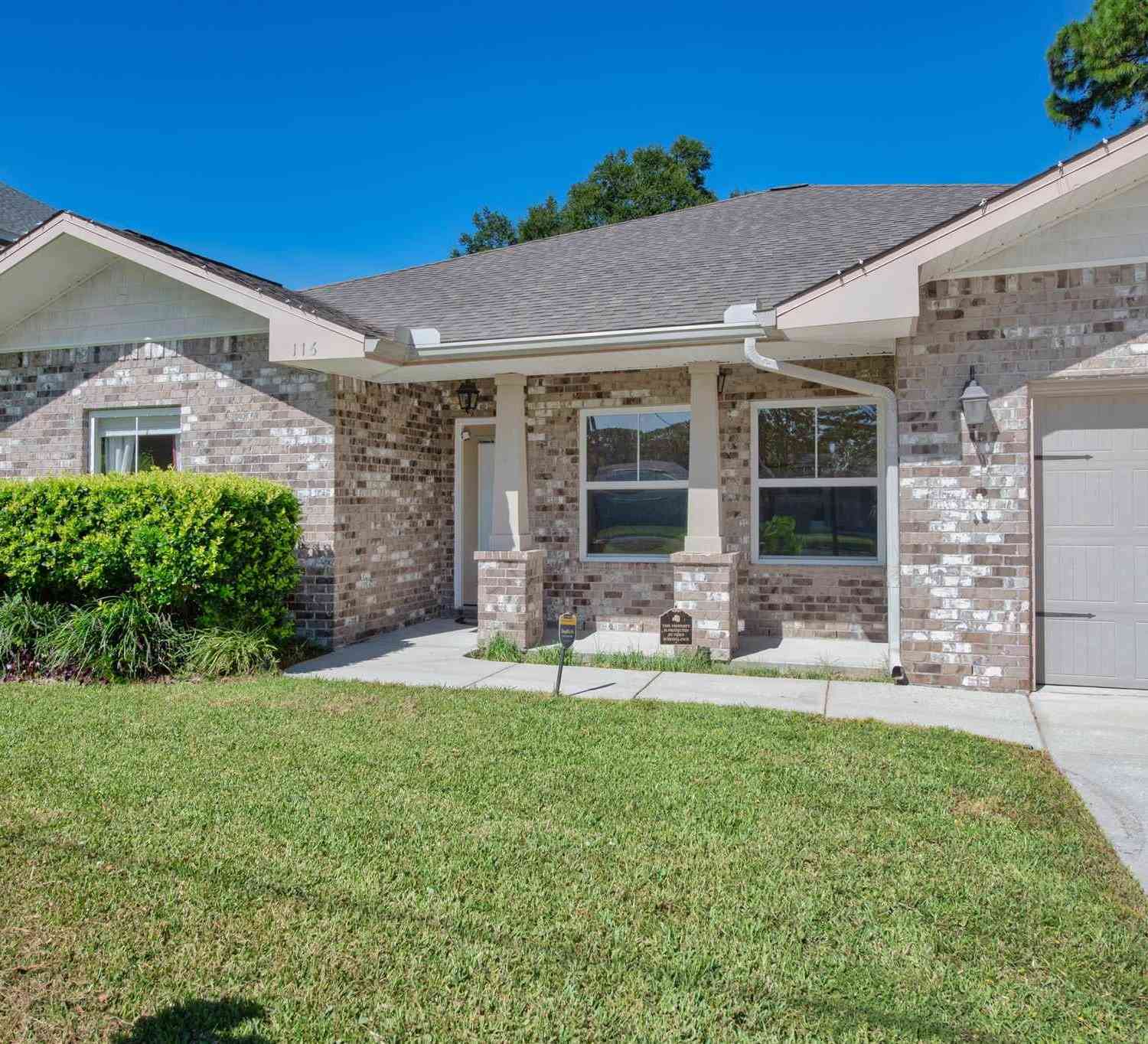 Homes For Sale - 116 Wellington Rd<br/> Ft Walton Beach, FL 32547