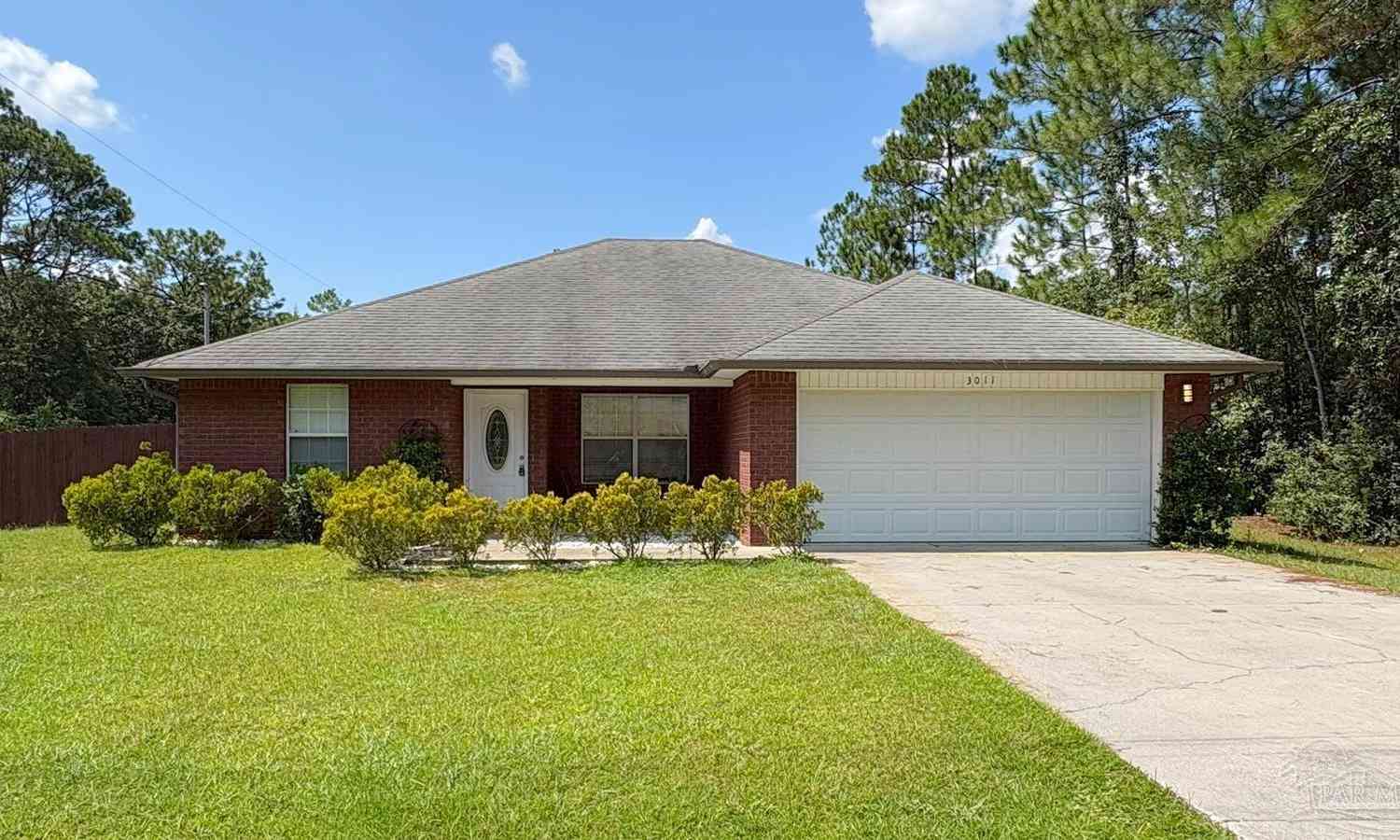 Homes For Sale - 3011 N 38th Ave<br/> Milton, FL 32570