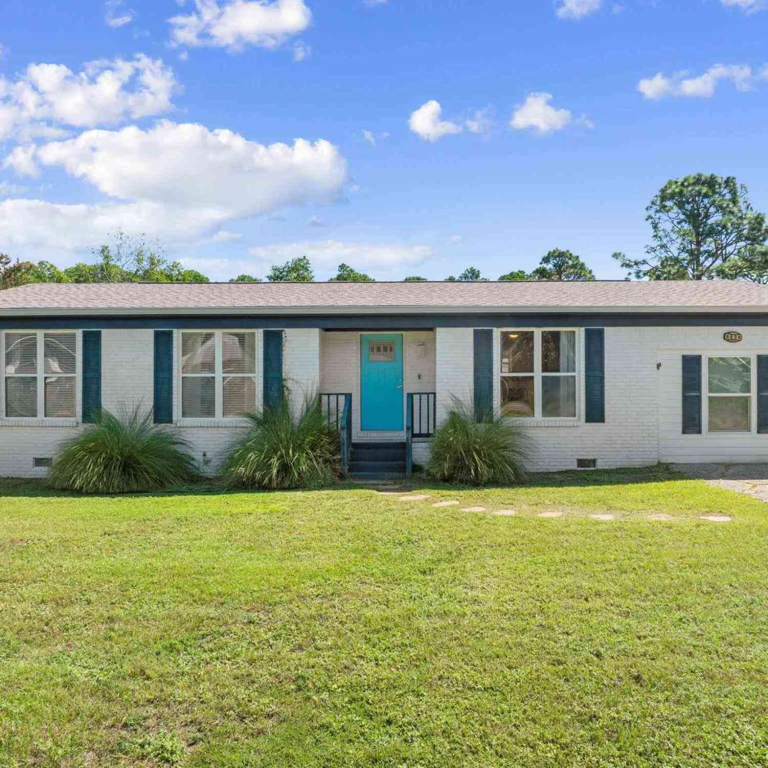 Homes For Rent - 5630 Balderas Ave<br/> Pensacola, FL 32507
