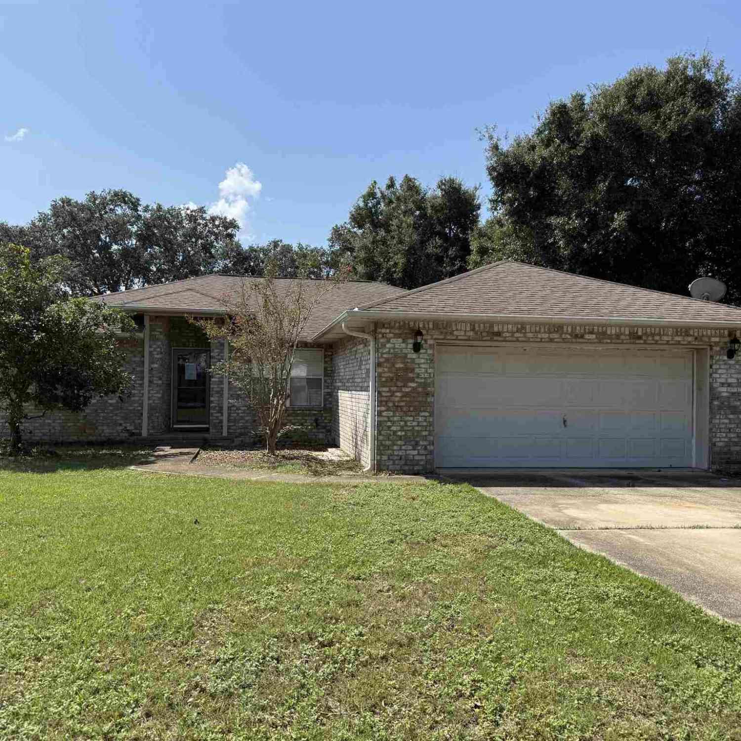 Homes For Sale - 6913 Calle De Bandoledo<br/> Navarre, FL 32566