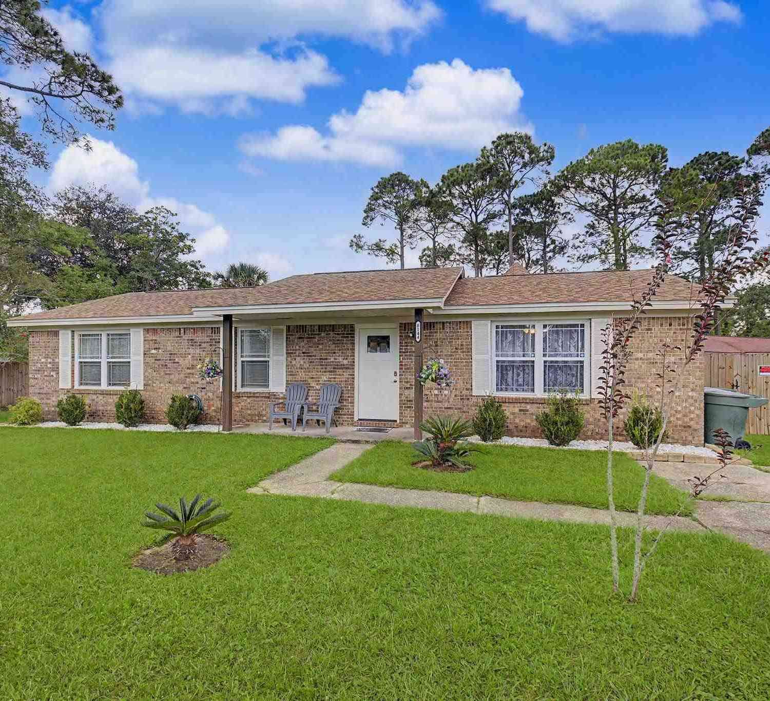 Homes For Sale - 8144 El Dorado Dr<br/> Pensacola, FL 32526