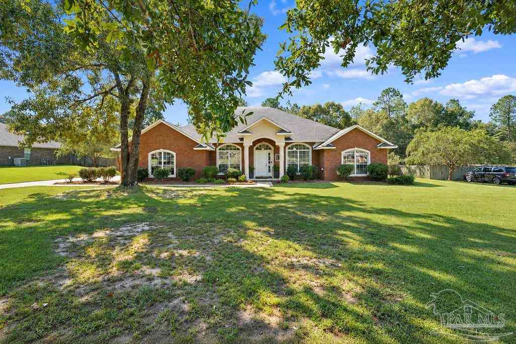 Homes For Sale - 2929 Wallace Lake Rd<br/> Pace, FL 32571